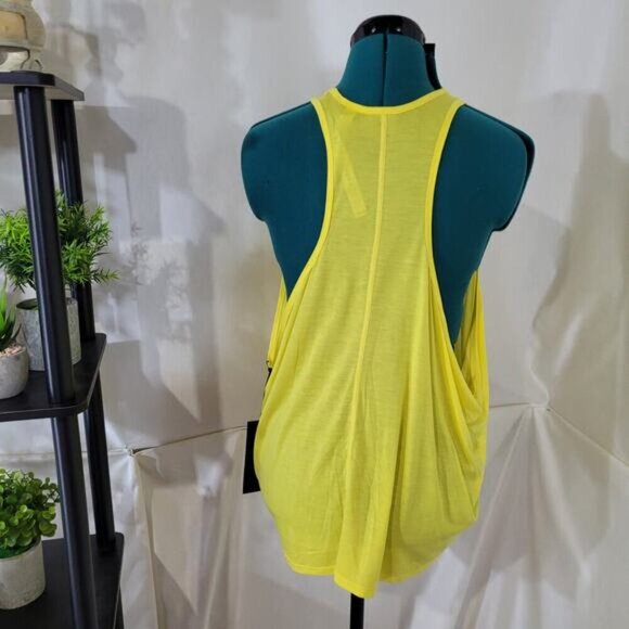 Karma Skylar Tank in Blazing Yellow - Size‎ Large - Picture 4 of 9